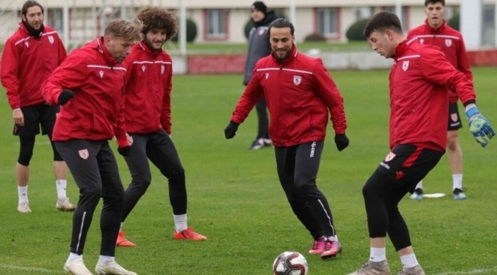 Samsunspor hazırlıklarını sürdürüyor