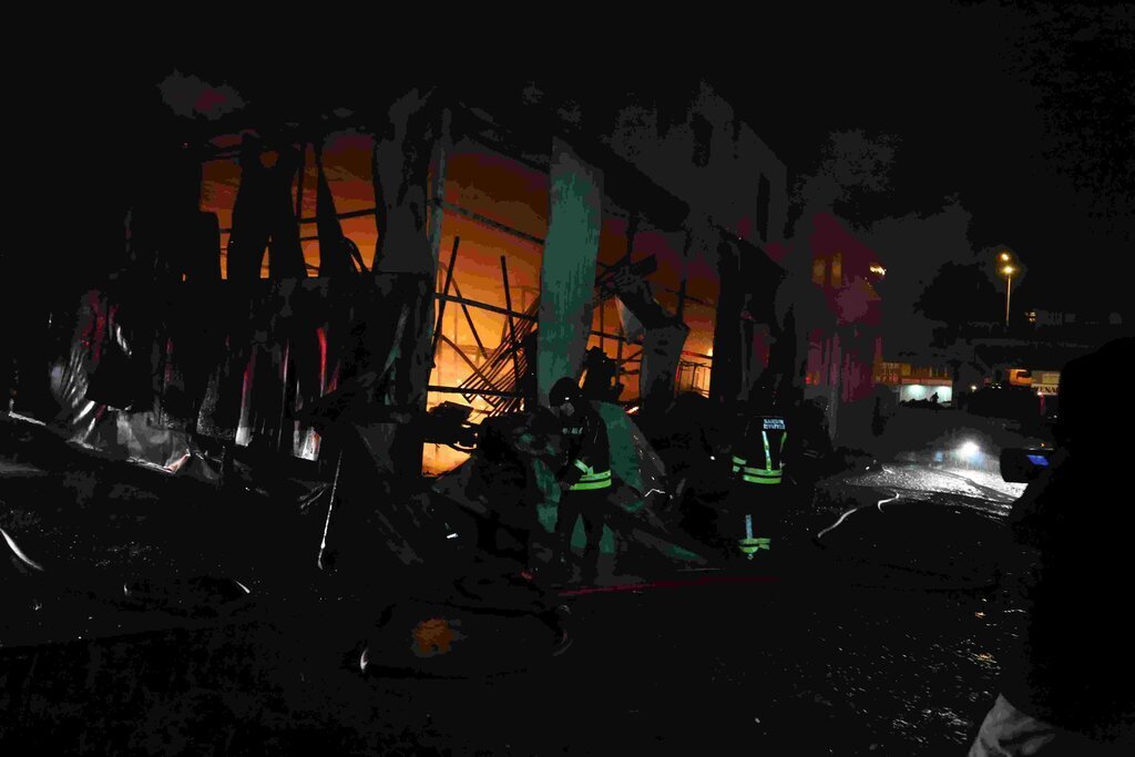 Samsun�da mobilya deposunda yangın Samsun Kulis Haber