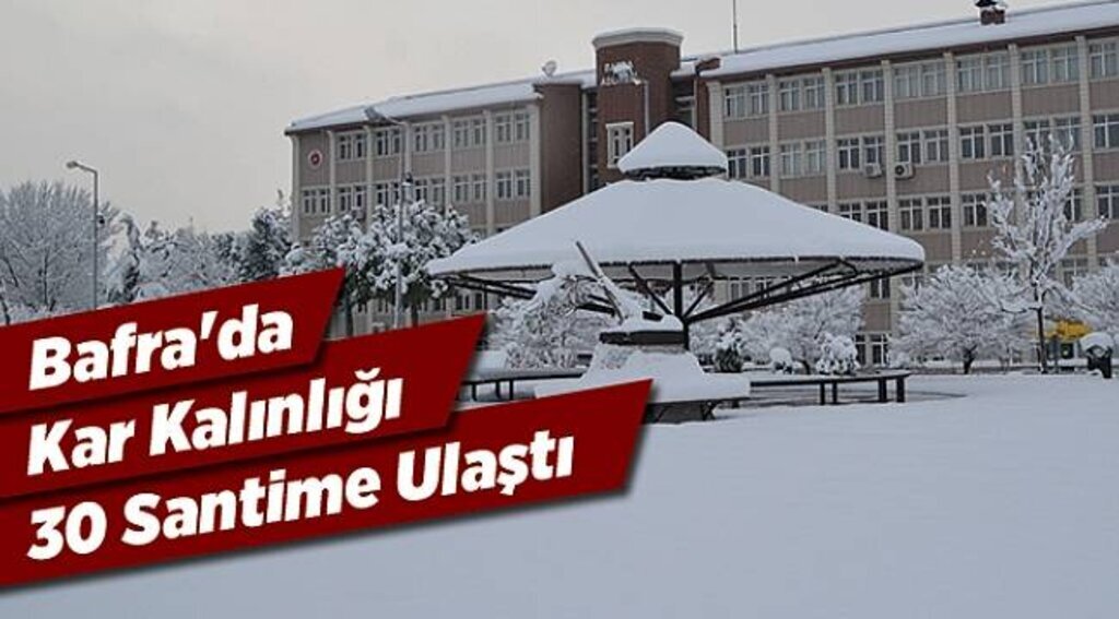 Bafra'da kar kalınlığı 30 santime ulaştı