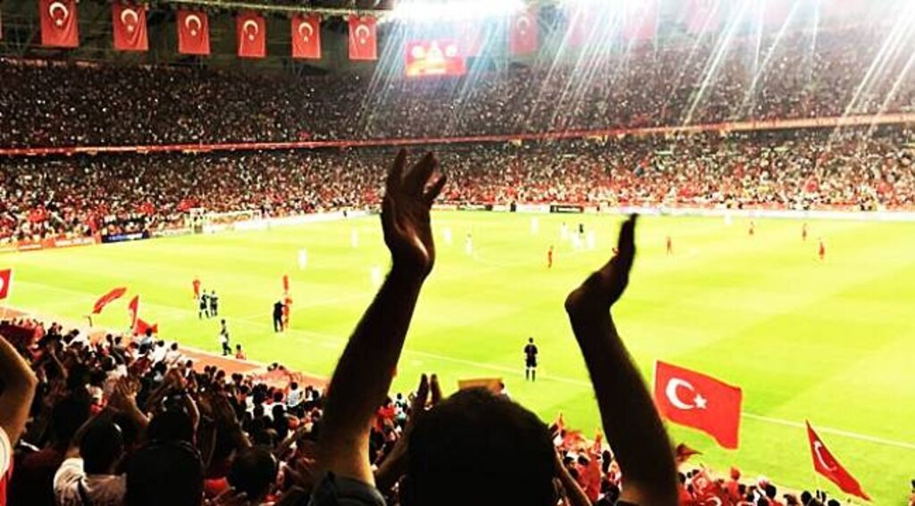 Dünya krizdeyken Türkiye devrim yaptı! -