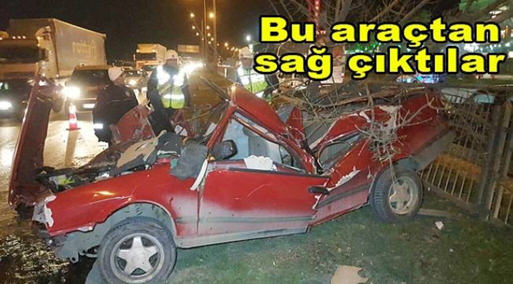 Parçalanan otomobilden sağ çıktılar: 3 yaralı