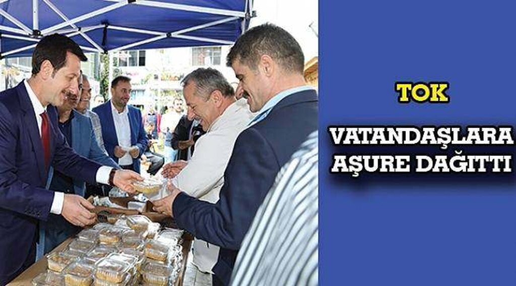 SAMSUN HABER - Tok vatandaşlara aşure dağıttı