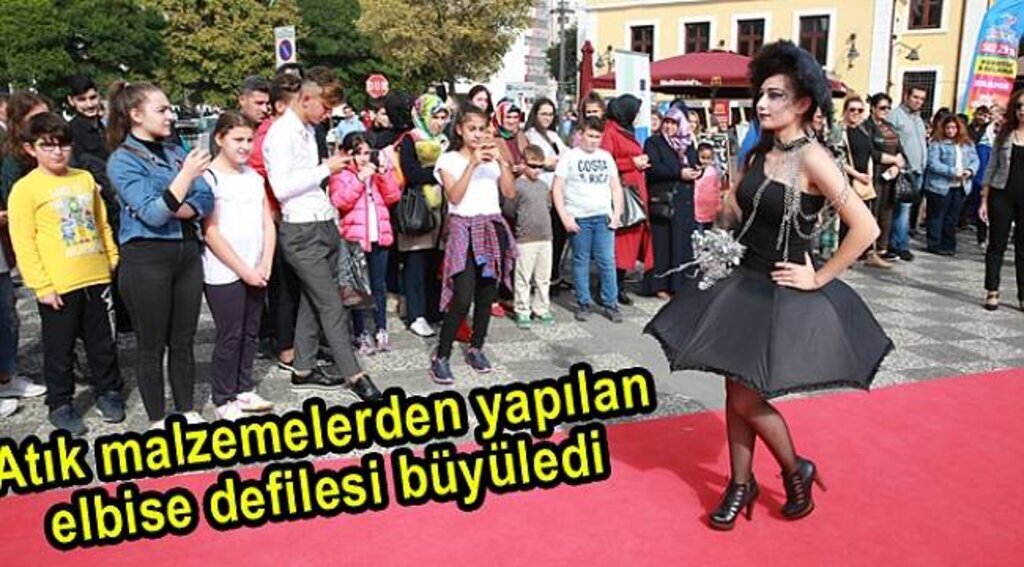 Atık malzemeler elbiseye dönüştü