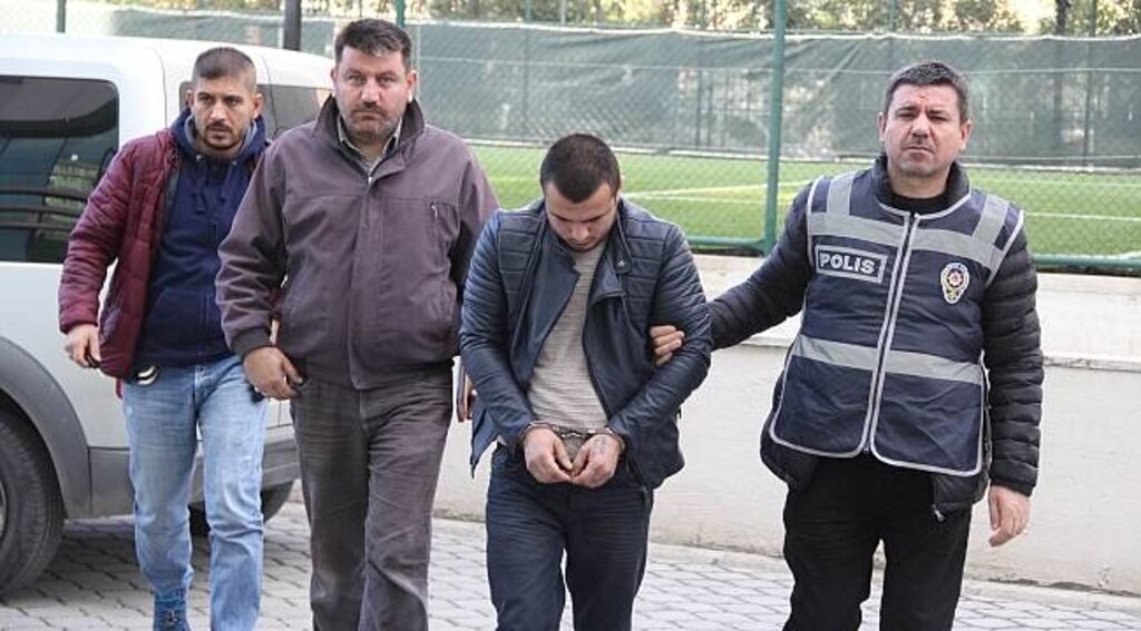 Gitar hırsızlığına gözaltı
