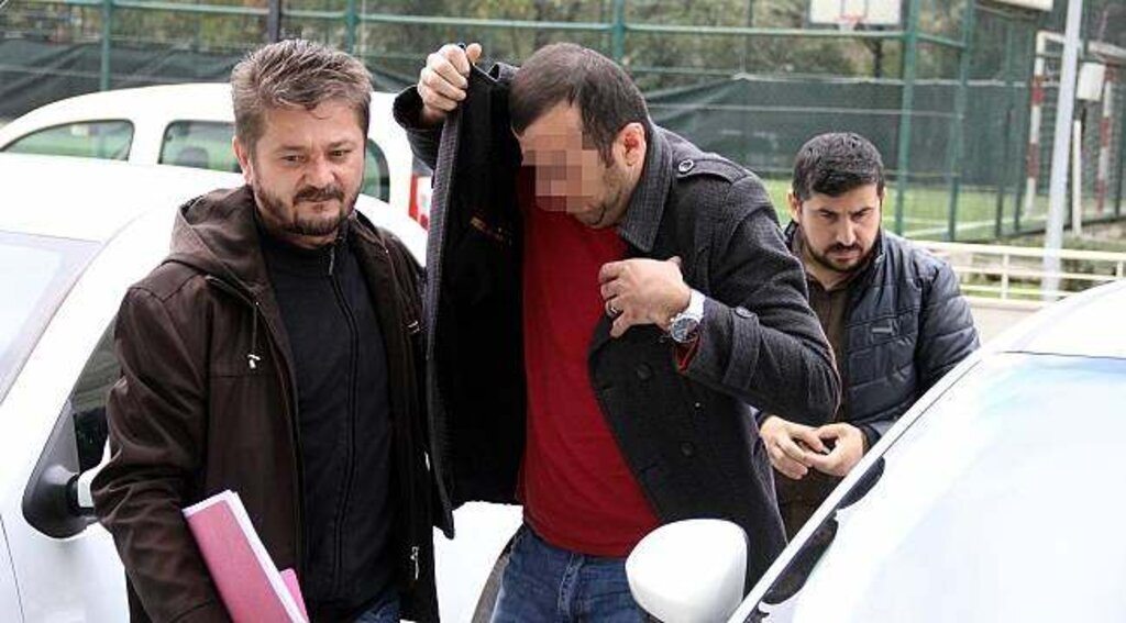 Samsun'da bir otomobilde 7 kaçak tabanca ele geçti