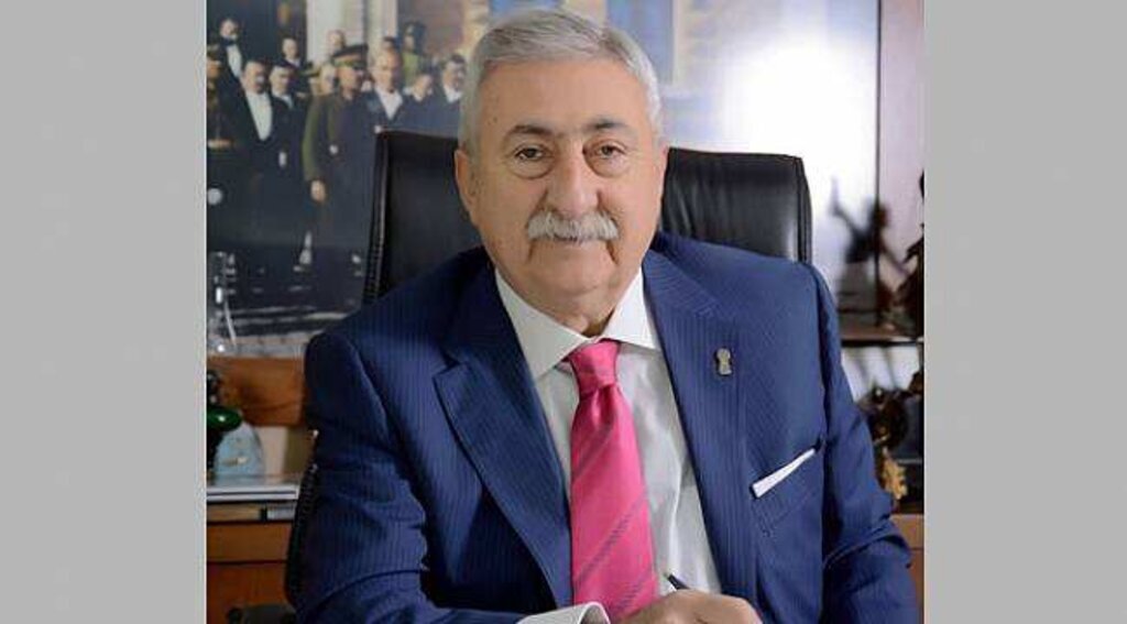 Palandöken: "Esnafın en büyük sorunu kara liste"