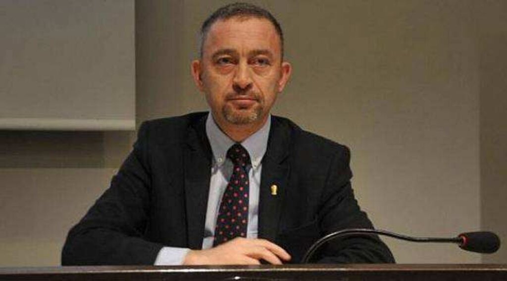 Ümit Kocasakal, CHP Genel Başkanlığına adaylığını açıkladı
