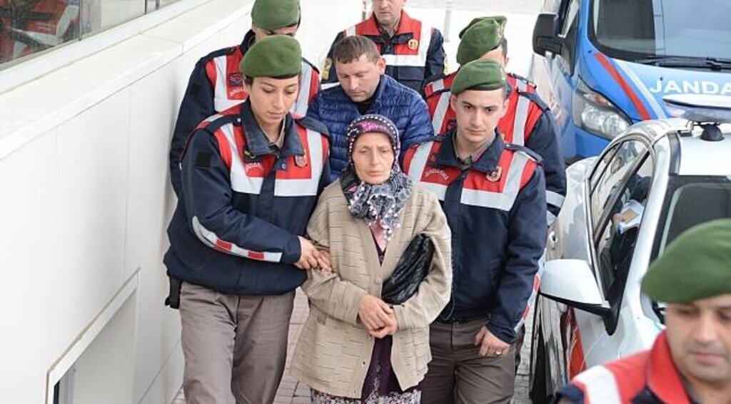 Anne oğul bir oldu, babayı öldürdü