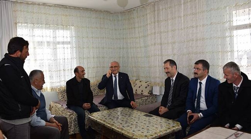 Başkan Yılmaz Ladikli çiftçileri Tarım Bakanı ile görüştürdü