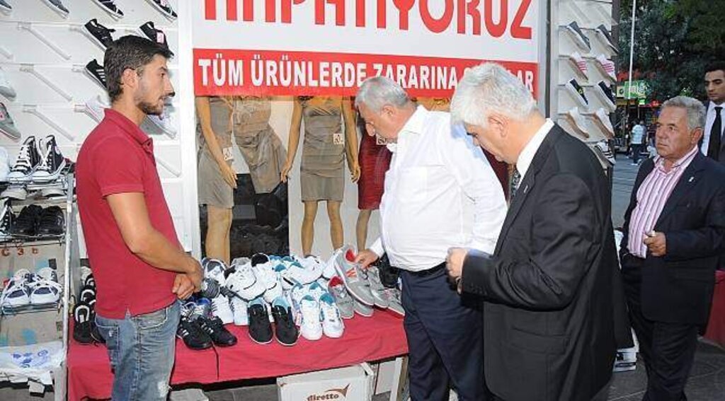 Palandöken: “Yanıltan indirim ilanlarına düzenleme yapılmalı”