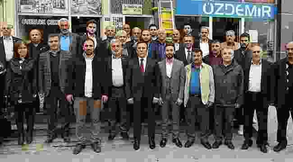 Osman Genç’ten ilçelere hayırlı olsun ziyareti