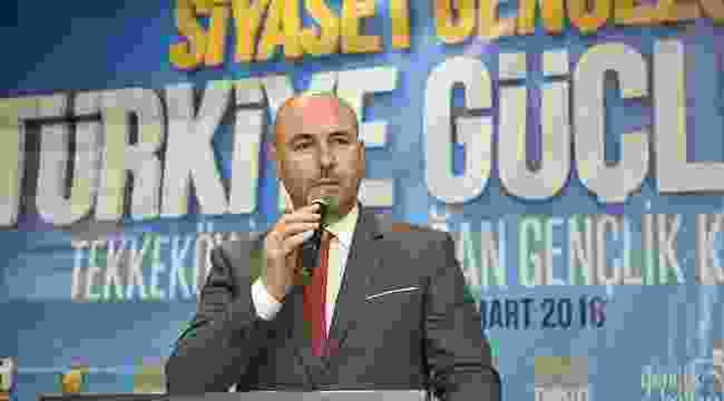 Togar: "Siyaset her geçen gün gençleşiyor"