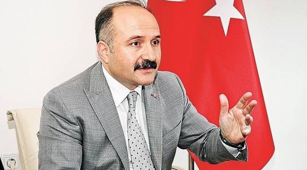 Erhan Usta Türkeş'i andı