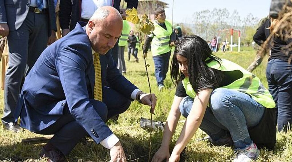 Tekkeköy Yeşille Bütünleşti