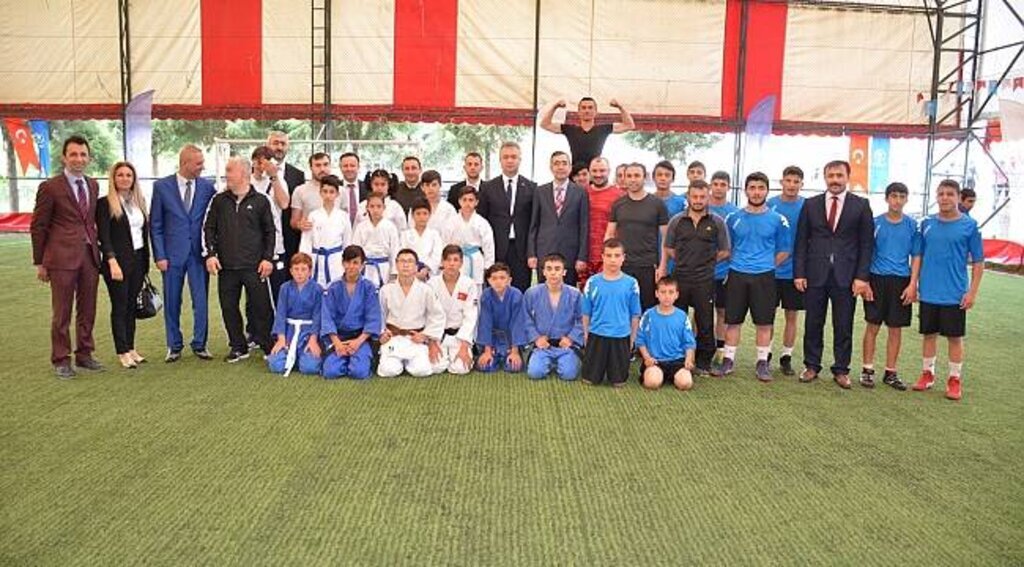 19 Mayıs'ta adına yakışır kutlama