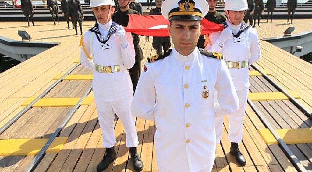 Atatürk'ün Samsun'da karaya çıkışı canlandırıldı