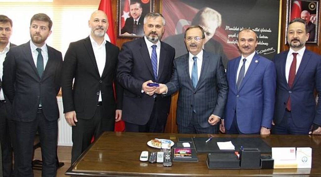 Bafra Belediyesi'nde devir teslim