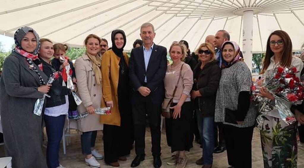 Bakan Demircan, engelli anneler ile piknikte buluştu