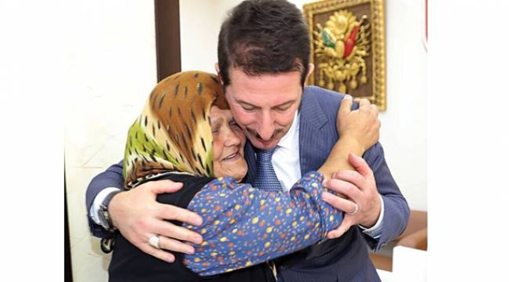 Çakır ailesi yenilenmiş evlerine kavuştu