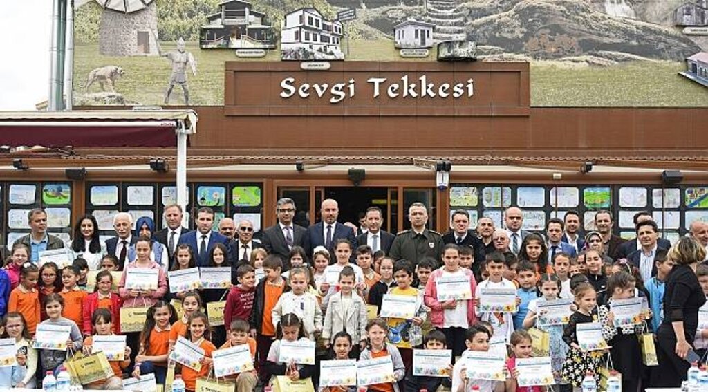 Öğrenciler hayallerindeki Tekkeköy’ü resmetti