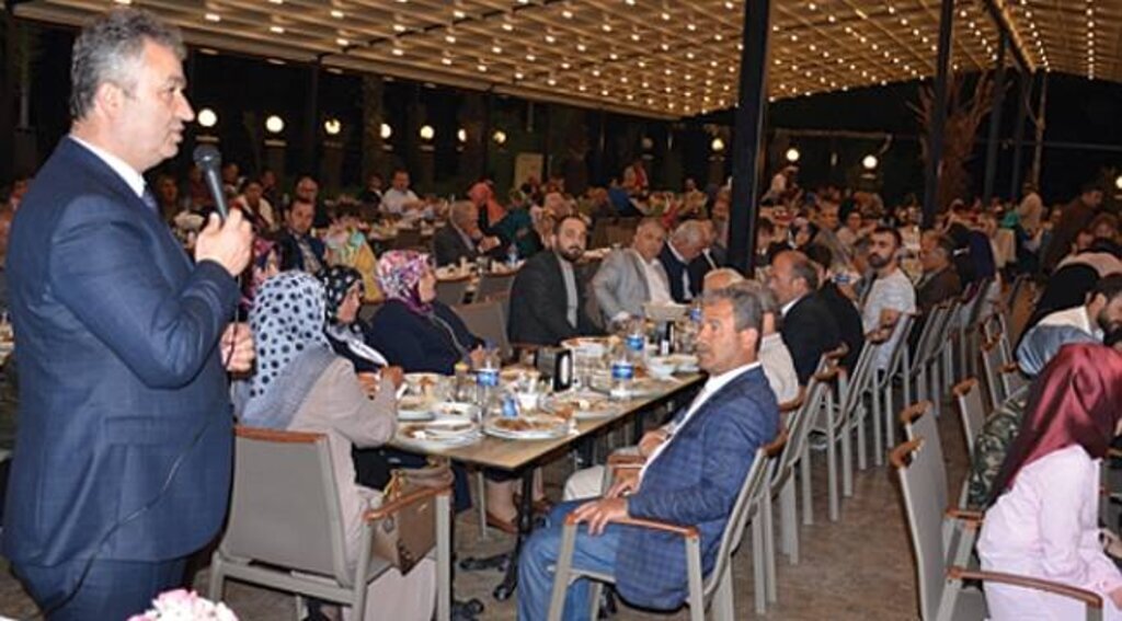 Topaloğlu iftarda personeli ile buluştu
