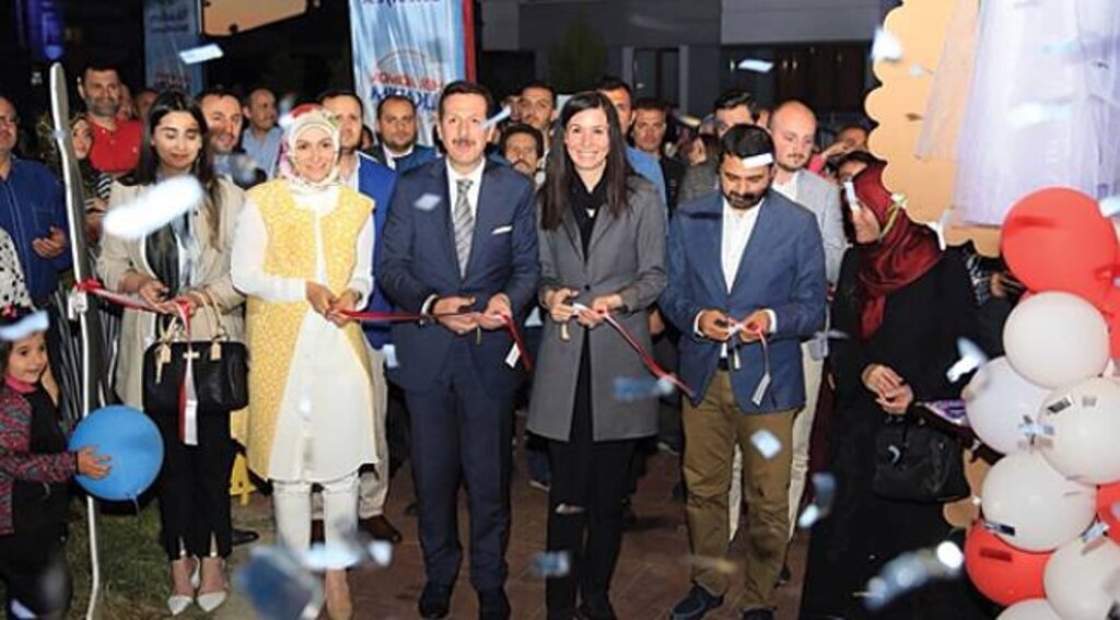 Cemal Safi Parkı'na coşkulu açılış