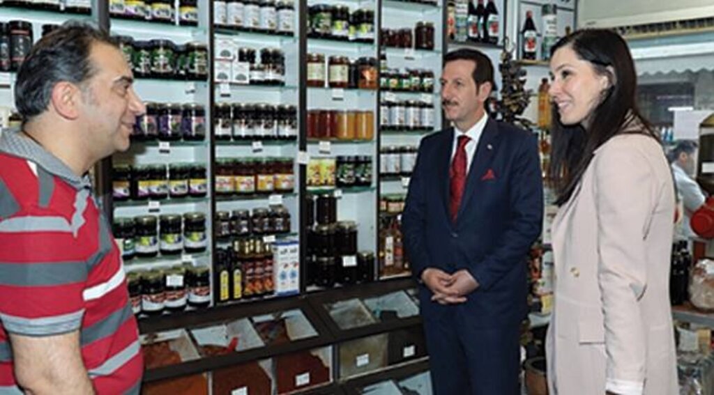 Karaaslan ve Tok'tan esnafa ziyaret