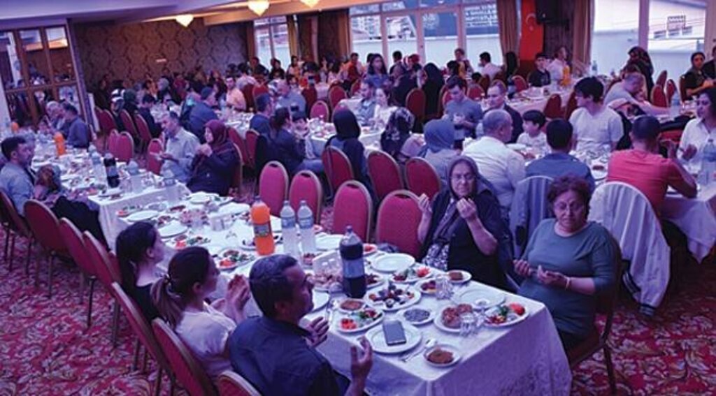 Şehit aileleri ve gaziler iftar buluştu