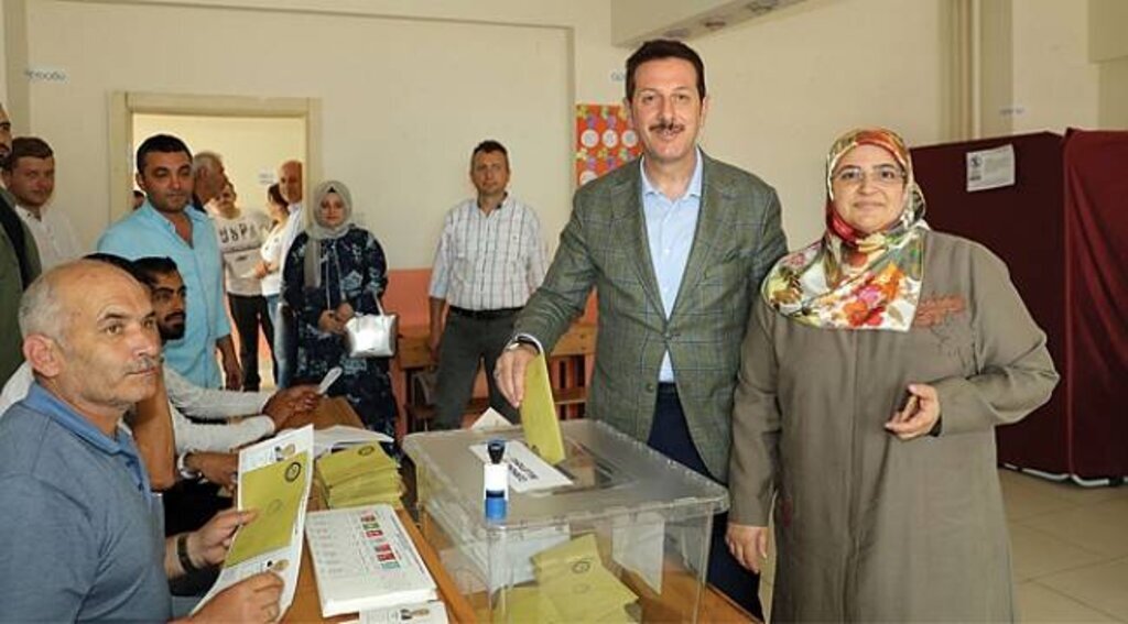 Tok oyunu kullandı