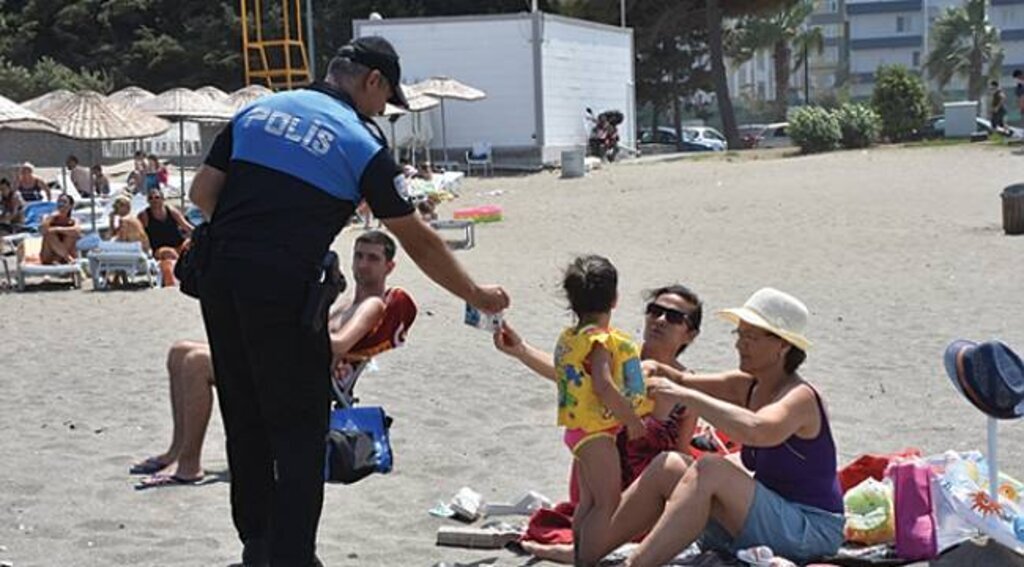 Emniyetten boğulmalara karşı broşürlü uyarı