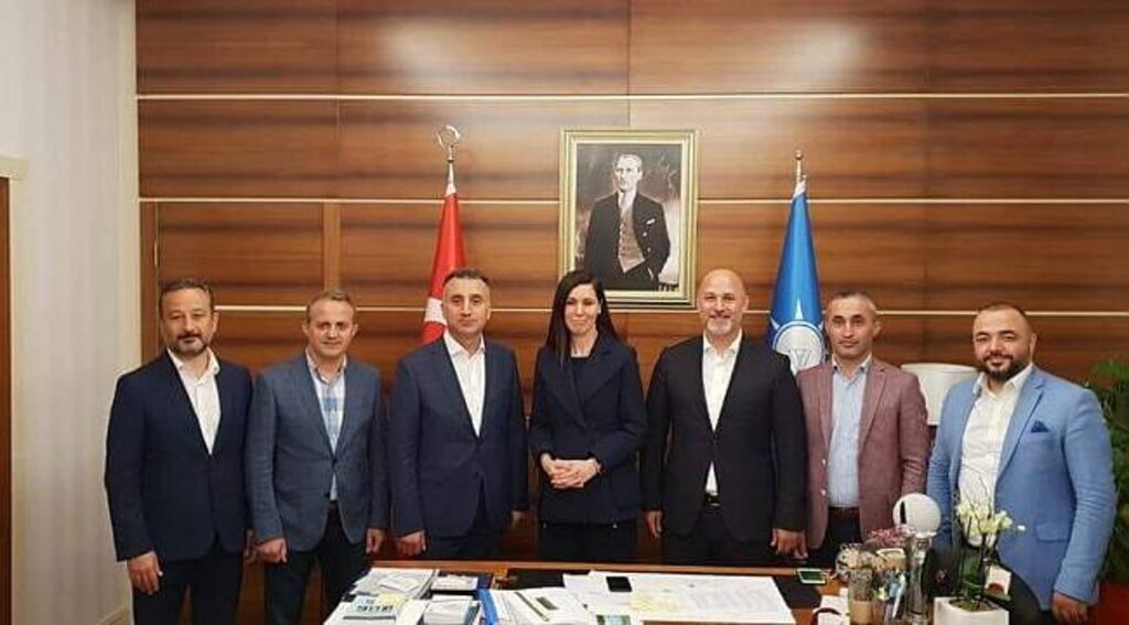 İlk tebrik Karaduman'dan