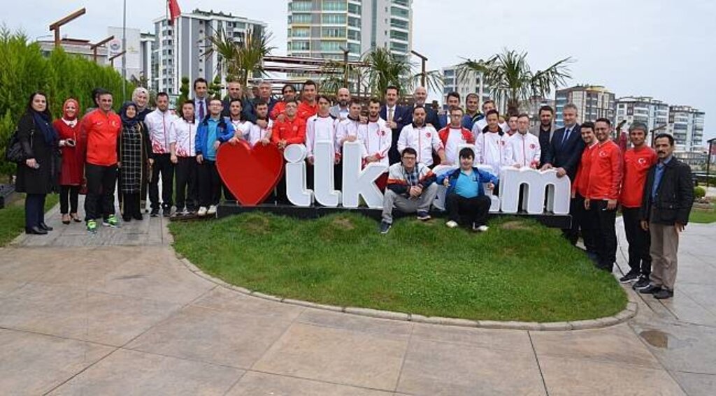 Topaloğlu: Sizler azmin, inancın gücüsünüz.