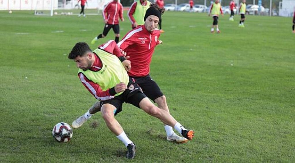 Samsunspor'da çalışmalar hız kesmiyor