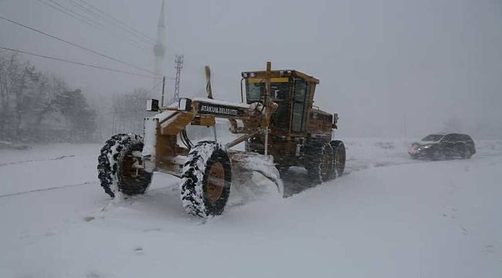 Atakum'da ekipler 7/24 çalışıyor