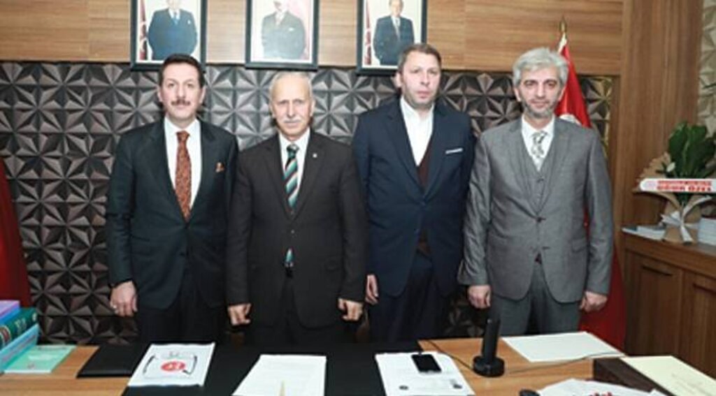 İttifaktan İlkadım’da ilk buluşma, ilk kucaklaşma