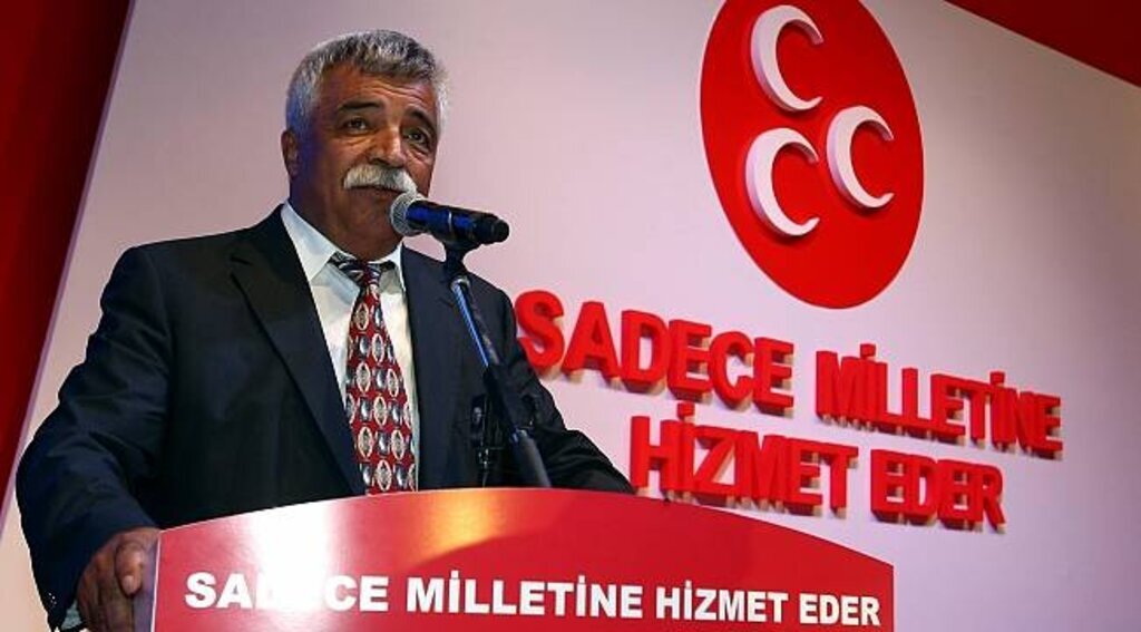 Ülkücü "Ozan Arif" hayatını kaybetti