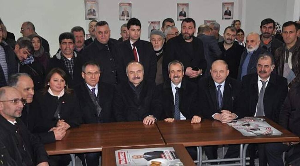 Usta'dan Görkemli Seçim Koordinasyon Merkezi Açılışı