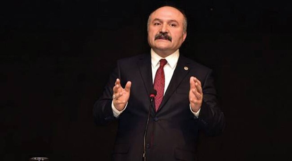 Usta resmen aday