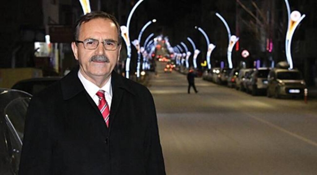 Şahin’den ilçe turu