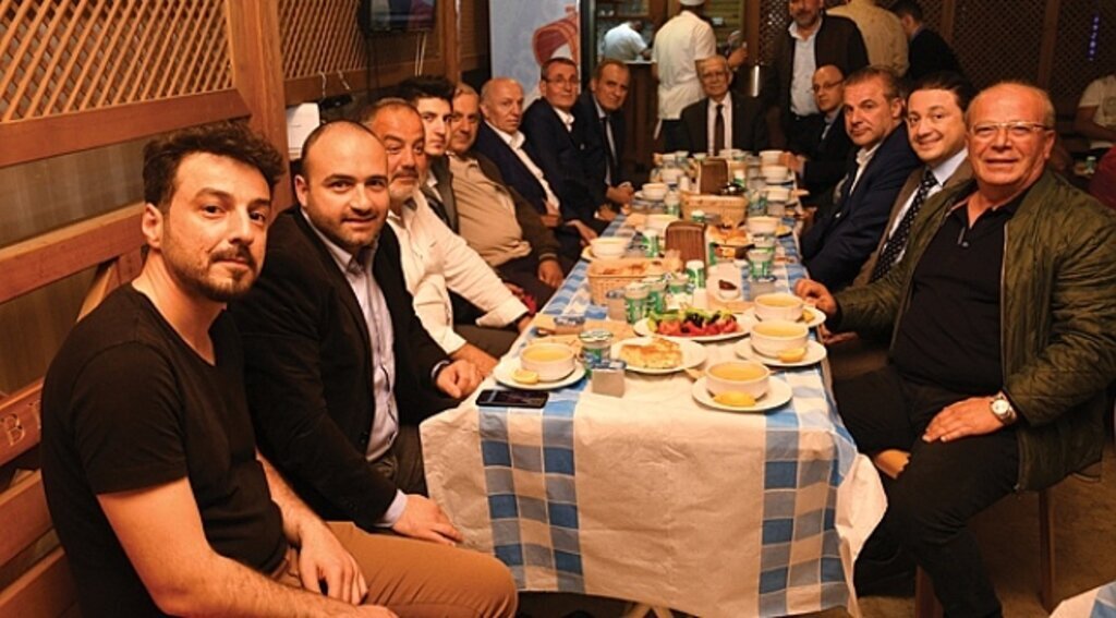 Buğday Pazarı esnafı iftar sofrasında buluştu