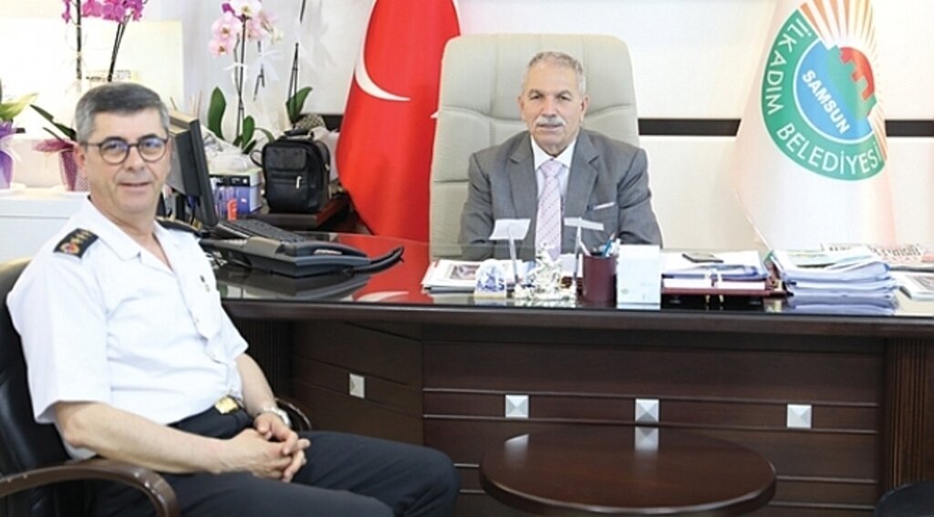 Demirtaş: Başımızın tacısınız