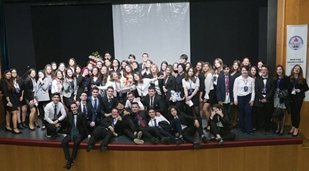 Onur Ateş Anadolu Lisesi'nde uluslararası uygulama