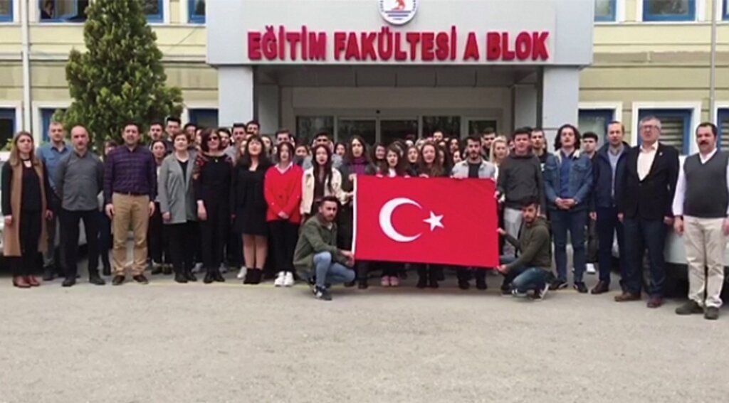 Samsun’da doktorundan şoförüne herkes İstiklal Marşı’nı seslendirdi
