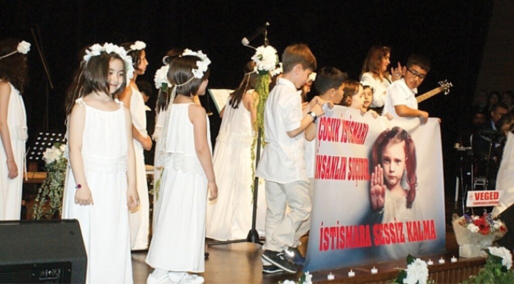 Vezirköprü'de çocuk istismarına dikkat çekti