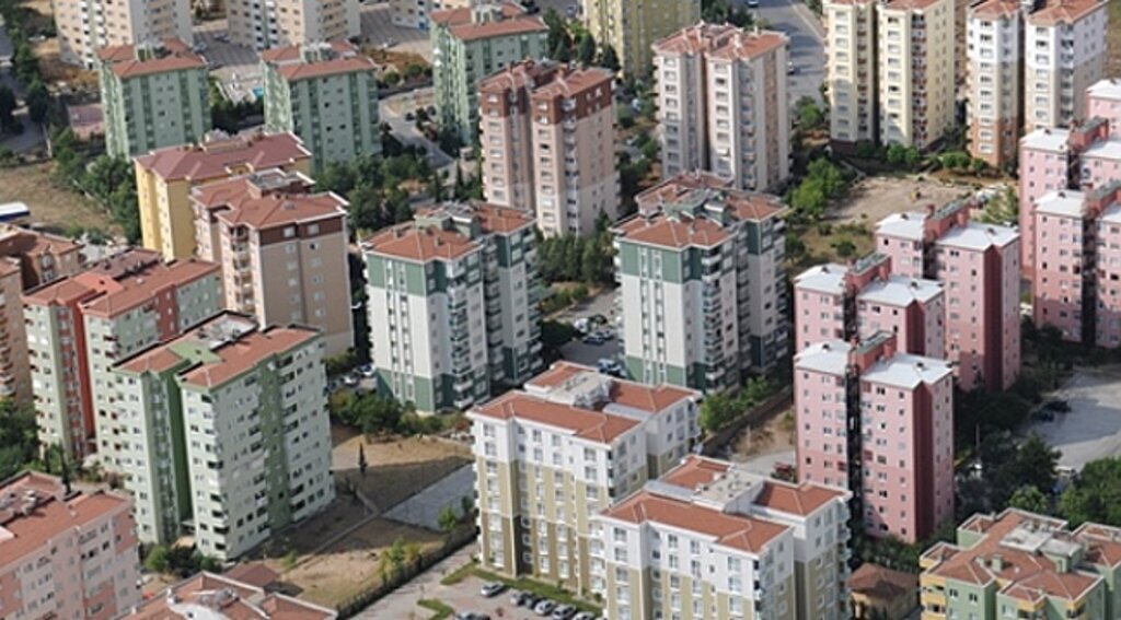 Samsun'da konut satışları yarı yarıya düştü