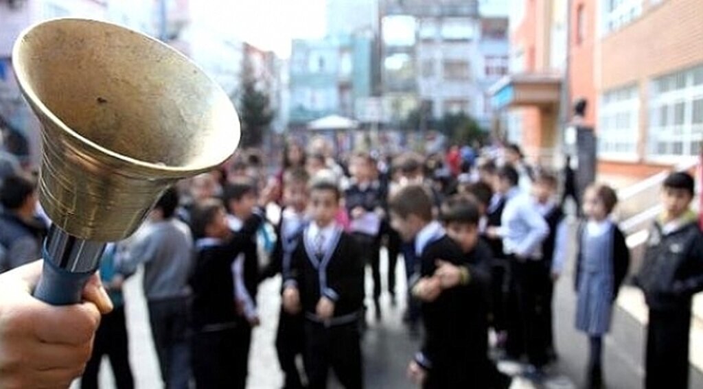 Okulların açılış ve bu yıl ilk kez uygulanacak ara tatil tarihleri belli oldu