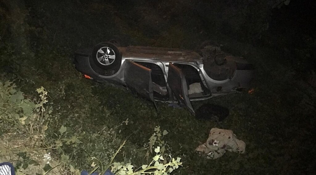 Samsun'da otomobil yoldan çıktı: 5 yaralı