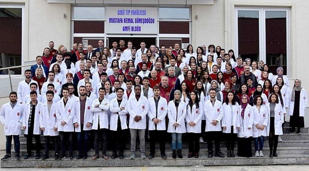 Samsun’da 95 veteriner hekim adayı beyaz önlükleri giydi