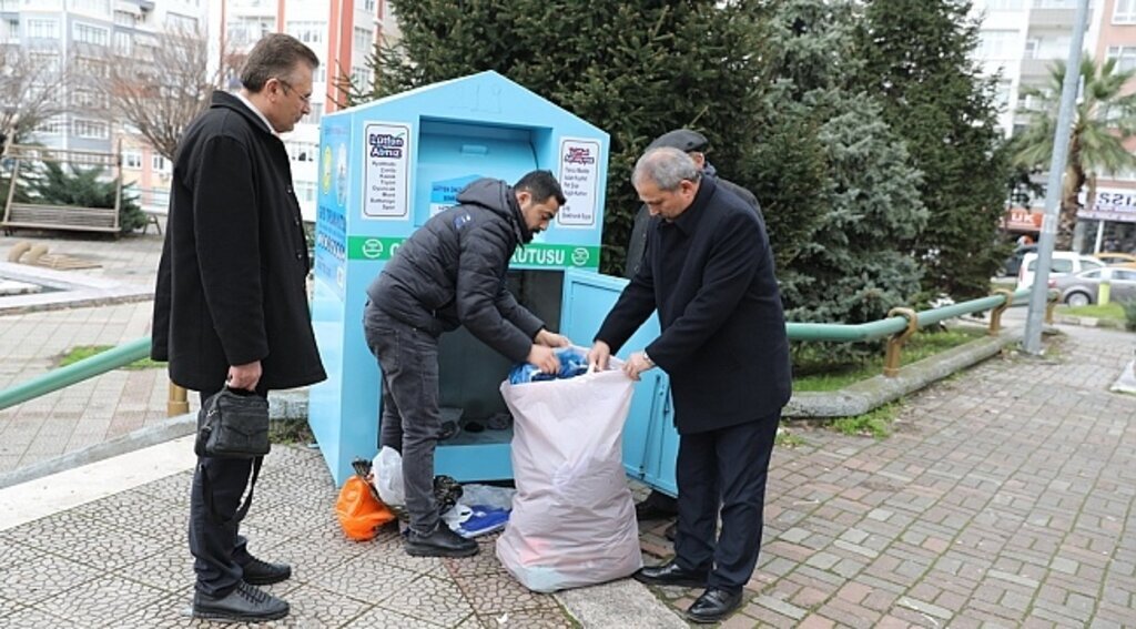 İlkadım'da giyisi kumbarası ekonomiye de katkı sağlıyor