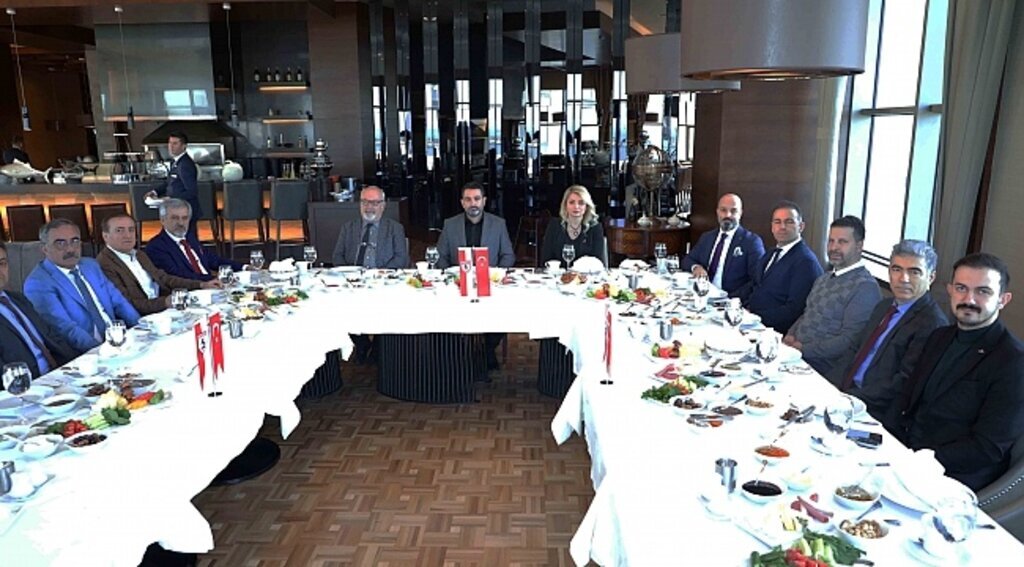 SAMSUNSPOR ODA BAŞKANLARI VE STK’LARLA BİR ARAYA GELDİ